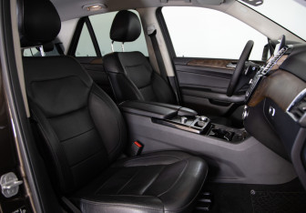 Подержанный автомобиль Mercedes-Benz GLE 2016 года (12 фото)
