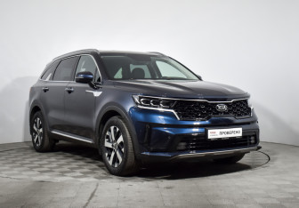 Подержанный автомобиль Kia Sorento 2021 года (3 фото)