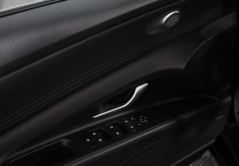 Подержанный автомобиль Hyundai Elantra Sedan 2021 года (20 фото)