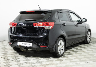 Подержанный автомобиль Kia Rio Hatchback 2015 года (5 фото)