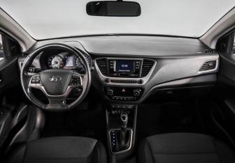 Подержанный автомобиль Hyundai Solaris Sedan 2018 года (10 фото)