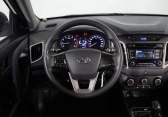 Подержанный автомобиль Hyundai Creta 2016 года (10 фото)