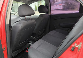 Подержанный автомобиль Chevrolet Aveo Sedan 2011 года (8 фото)