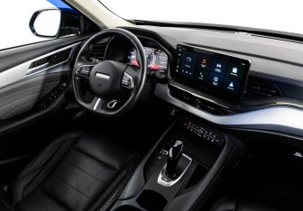 Подержанный автомобиль Haval F7 2022 года (16 фото)