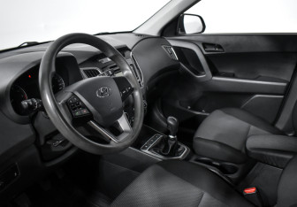 Подержанный автомобиль Hyundai Creta 2018 года (9 фото)