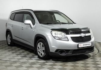 Подержанный автомобиль Chevrolet Orlando 2013 года (3 фото)