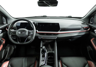 Подержанный автомобиль Geely Coolray 2024 года (13 фото)