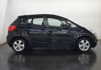 Подержанный автомобиль Kia Venga 2014 года (4 фото)