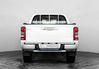 Подержанный автомобиль Mitsubishi L200 2022 года (8 фото)