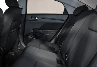 Подержанный автомобиль Hyundai Solaris Sedan 2018 года (12 фото)
