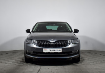 Подержанный автомобиль Skoda Octavia Liftback 2018 года (2 фото)