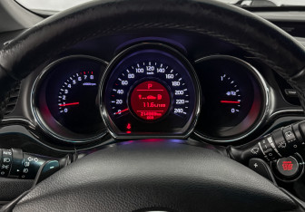 Подержанный автомобиль Kia Ceed Wagon 2018 года (18 фото)
