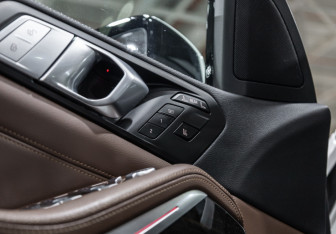 Подержанный автомобиль BMW X7 2020 года (25 фото)