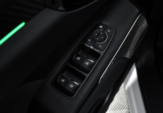 Подержанный автомобиль Haval H3 2024 года (10 фото)