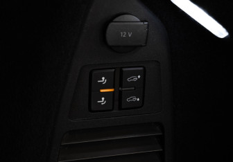 Подержанный автомобиль Volkswagen Touareg 2019 года (35 фото)