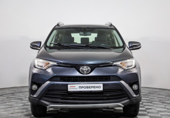 Подержанный автомобиль Toyota RAV4 2015 года (2 фото)