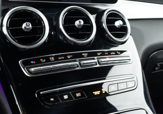 Подержанный автомобиль Mercedes-Benz GLC Coupe 2019 года (18 фото)