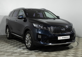 Подержанный автомобиль Kia Sorento 2018 года (3 фото)