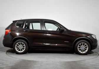 Подержанный автомобиль BMW X3 2014 года (4 фото)