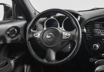 Подержанный автомобиль Nissan Juke 2014 года (14 фото)