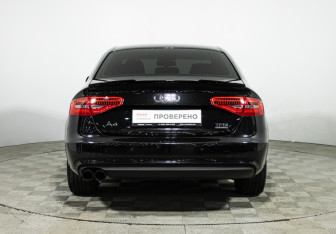 Подержанный автомобиль Audi A4 Sedan 2015 года (6 фото)