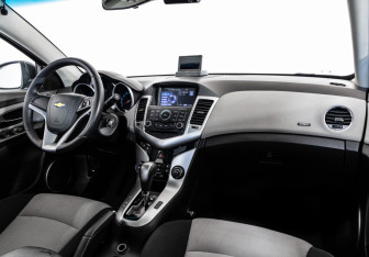 Подержанный автомобиль Chevrolet Cruze Sedan 2011 года (9 фото)