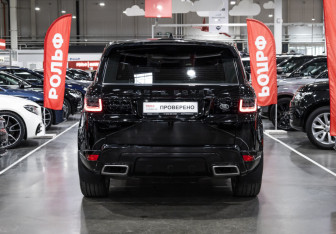 Подержанный автомобиль Land Rover Range Rover Sport 2019 года (9 фото)
