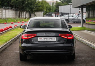 Подержанный автомобиль Audi A4 Sedan 2013 года (7 фото)