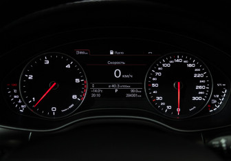 Подержанный автомобиль Audi A6 Sedan 2011 года (12 фото)