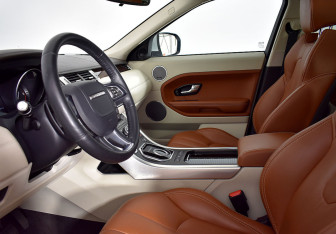 Подержанный автомобиль Land Rover Range Rover Evoque 2012 года (17 фото)