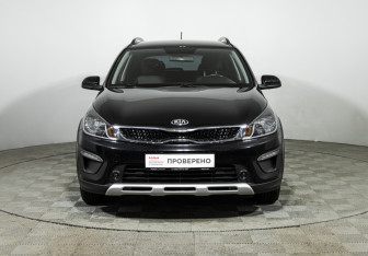 Подержанный автомобиль Kia Rio Hatchback 2020 года (2 фото)
