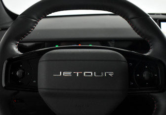 Подержанный автомобиль Jetour Dashing 2023 года (17 фото)