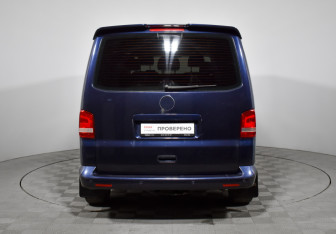 Подержанный автомобиль Volkswagen Caravelle 2011 года (6 фото)