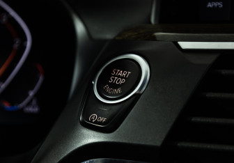 Подержанный автомобиль BMW X4 2019 года (22 фото)