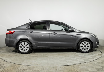 Подержанный автомобиль Kia Rio Sedan 2012 года (4 фото)