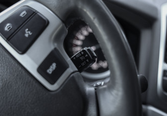 Подержанный автомобиль Toyota Land Cruiser Suv 2013 года (16 фото)