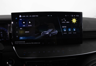 Подержанный автомобиль Toyota Camry Sedan 2024 года (13 фото)