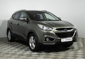 Подержанный автомобиль Hyundai ix35 2010 года (3 фото)