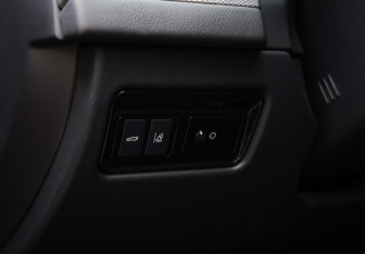 Подержанный автомобиль Jaguar XF Sedan 2016 года (16 фото)