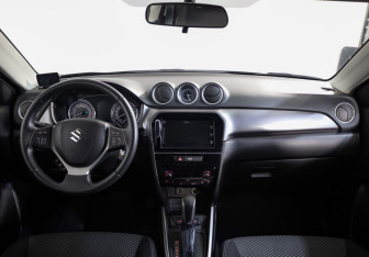 Подержанный автомобиль Suzuki Vitara 2021 года (9 фото)