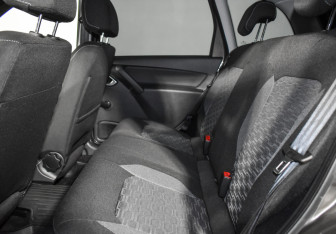 Подержанный автомобиль LADA (ВАЗ) Granta Wagon 2025 года (12 фото)