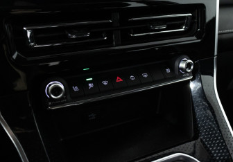 Подержанный автомобиль Haval M6 2023 года (17 фото)