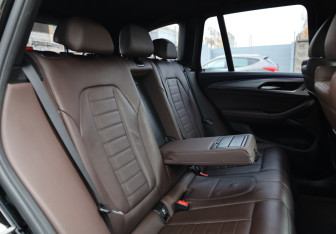 Подержанный автомобиль BMW X3 2021 года (13 фото)