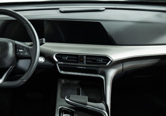 Подержанный автомобиль Changan UNI-T 2023 года (14 фото)