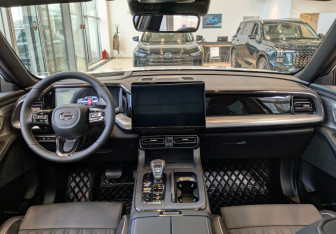 Новый GAC GS8 2025 (10 фото)