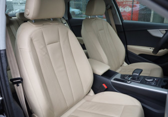 Подержанный автомобиль Audi A4 Sedan 2019 года (27 фото)