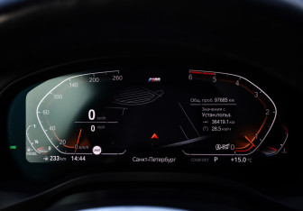 Подержанный автомобиль BMW X4 2020 года (15 фото)