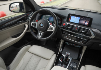 Подержанный автомобиль BMW X3 M 2020 года (12 фото)