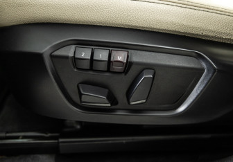 Подержанный автомобиль BMW X3 2014 года (15 фото)