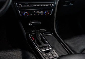 Подержанный автомобиль Kia Optima Sedan 2019 года (13 фото)